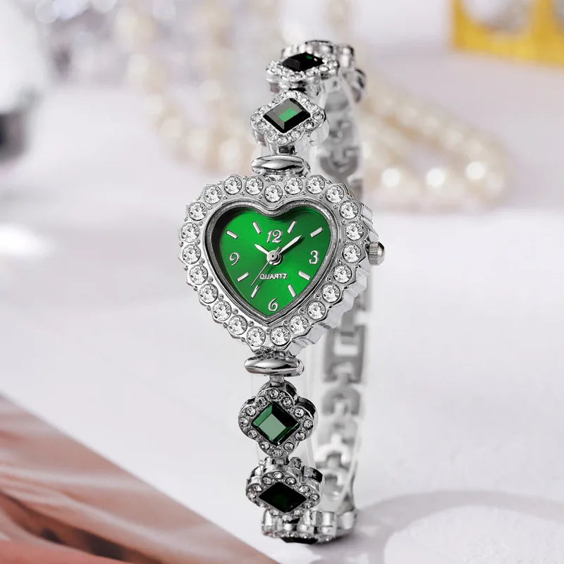 Women's Steel Band Quartz Watch, Heart Dial